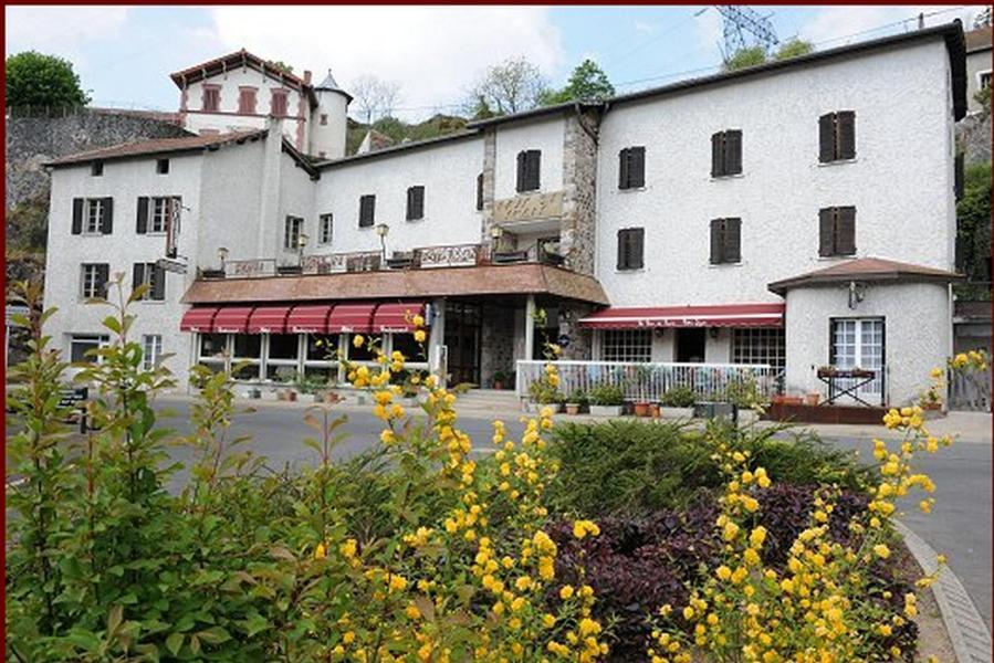 Hotel Restaurant Le Pain De Sucre Monistrol-d'Allier Ngoại thất bức ảnh