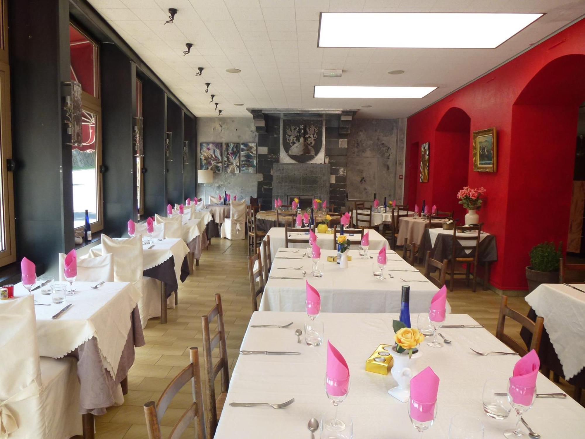 Hotel Restaurant Le Pain De Sucre Monistrol-d'Allier Ngoại thất bức ảnh