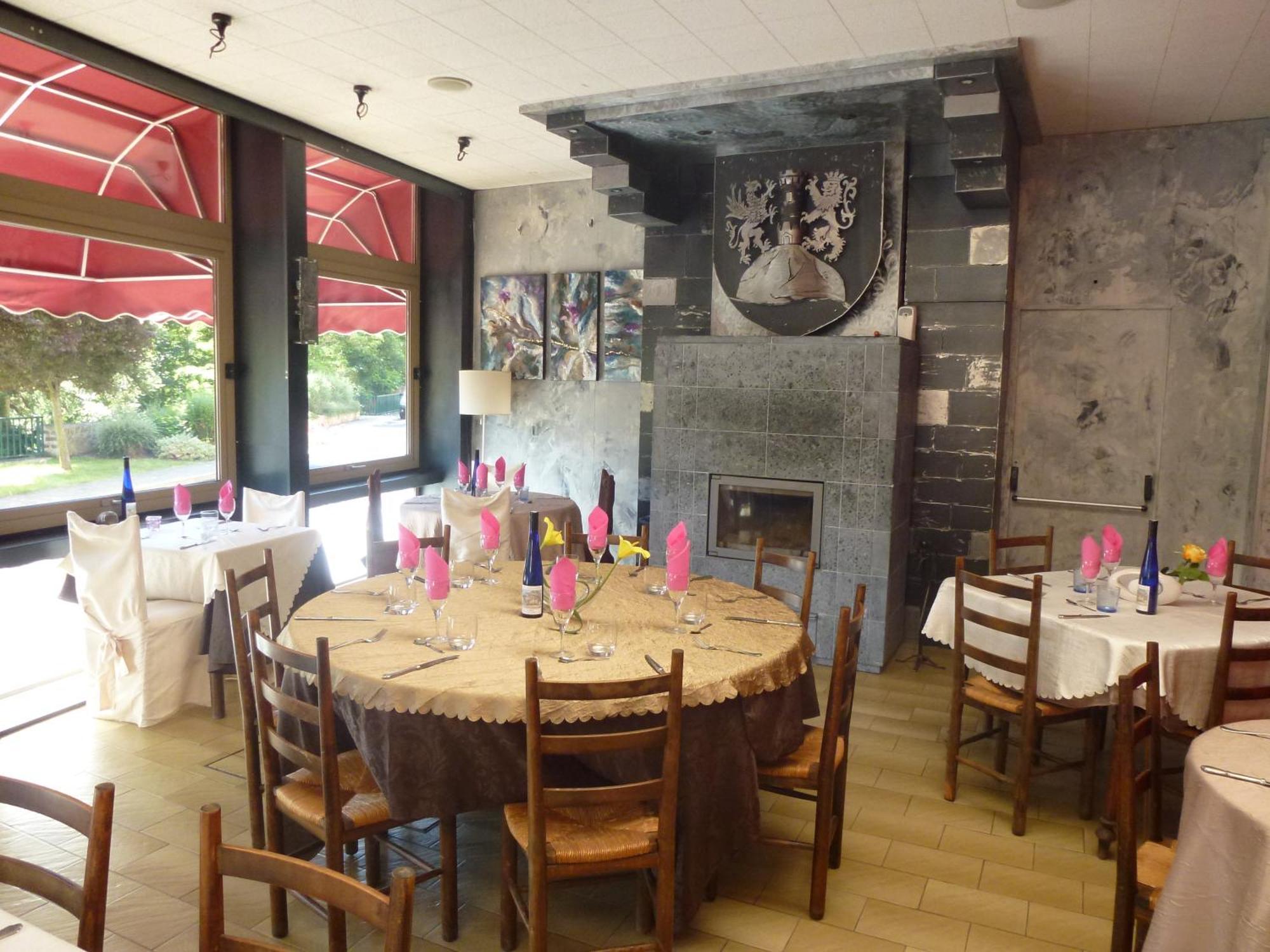Hotel Restaurant Le Pain De Sucre Monistrol-d'Allier Ngoại thất bức ảnh