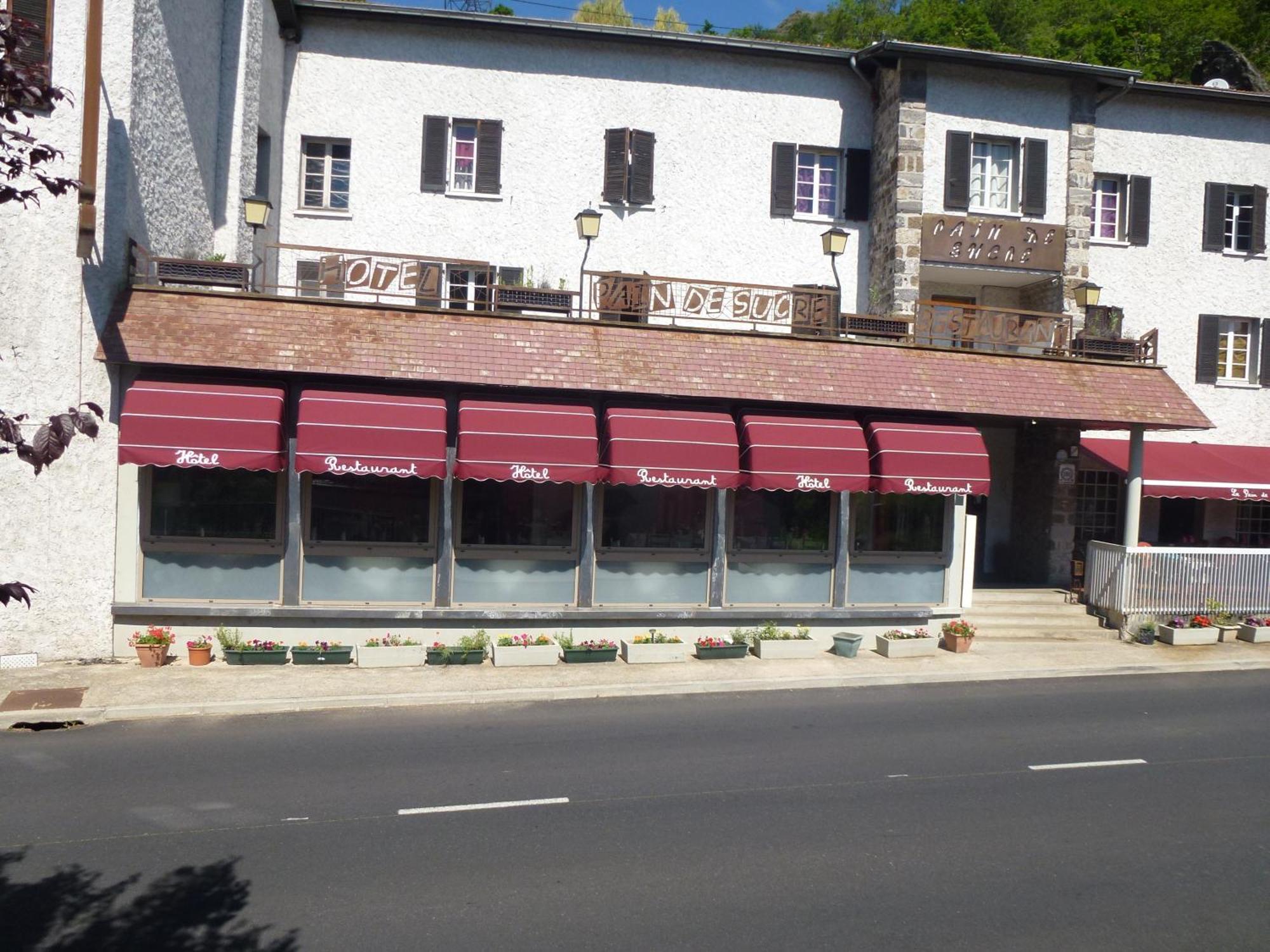Hotel Restaurant Le Pain De Sucre Monistrol-d'Allier Ngoại thất bức ảnh